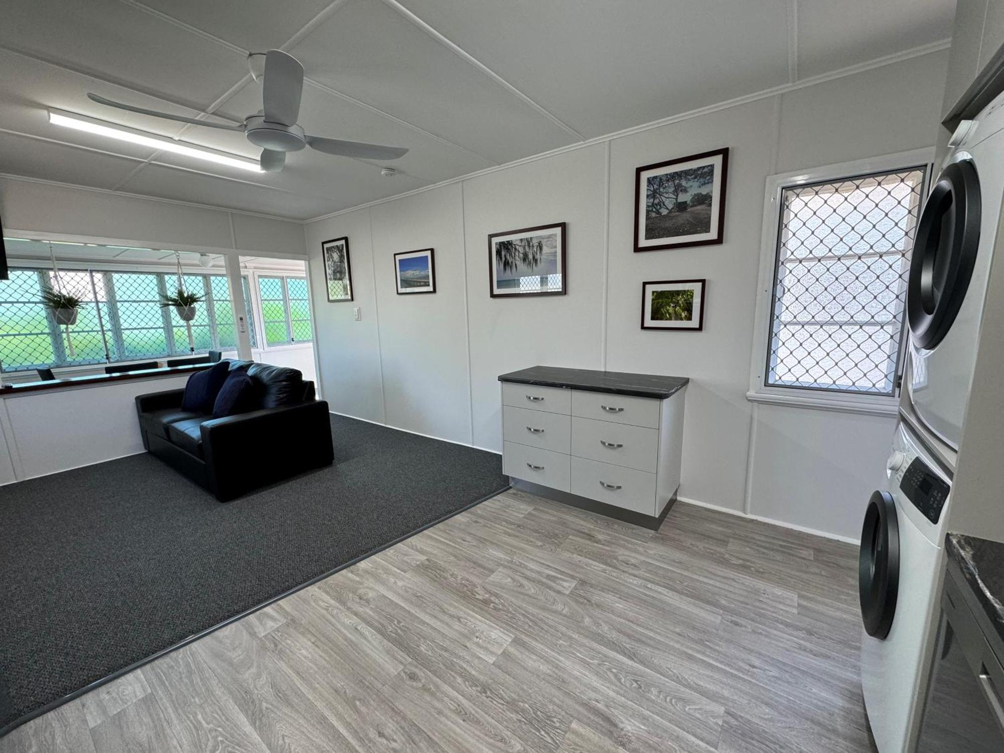 Essex Court - Beach House Motel Townsville Exterior foto